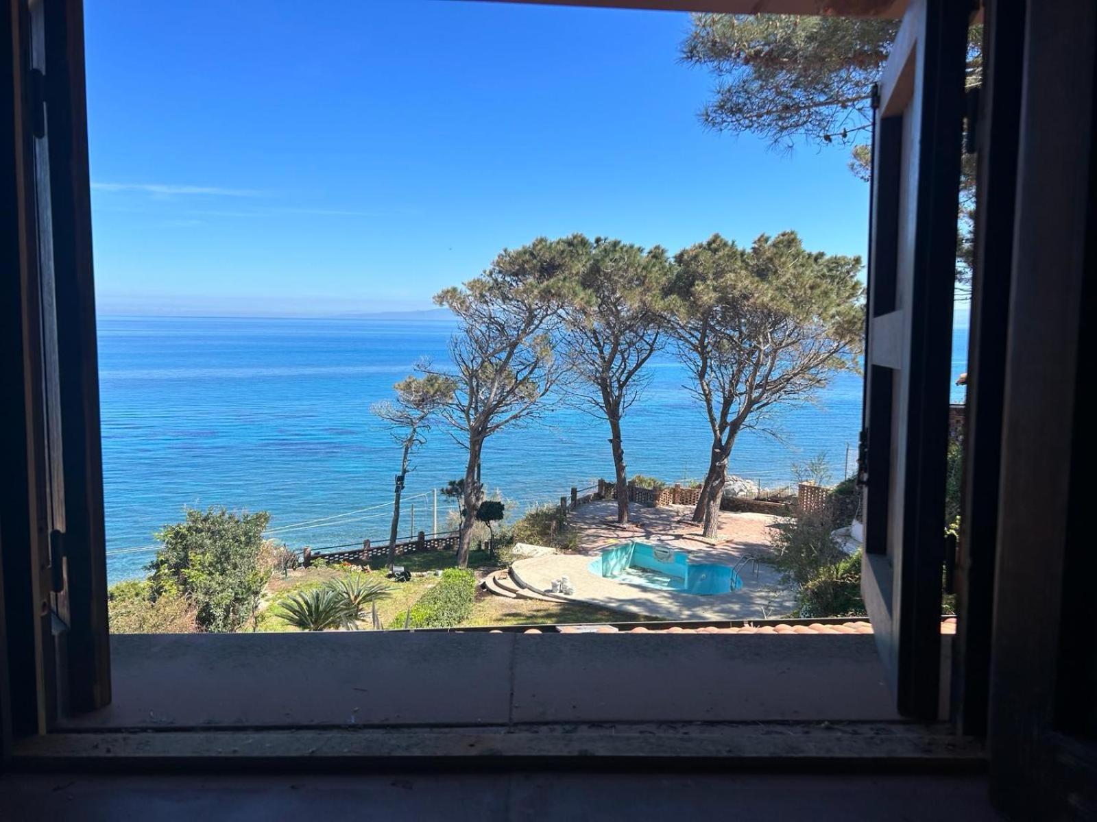 Villa Amalia Sul Mare Messina Ngoại thất bức ảnh